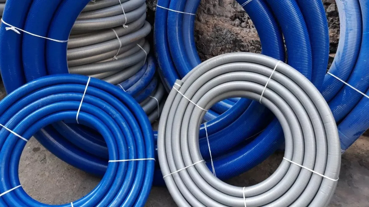 تفاوت لوله های پلی اتیلن و خرطومی چیست؟