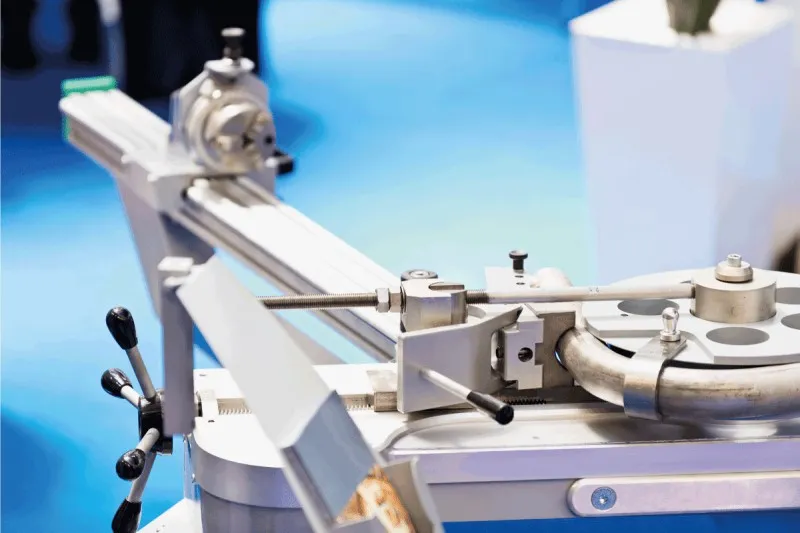 آشنایی با روشهای خمکاری لوله گالوانیزه 2 2. خمکاری به روش سرد